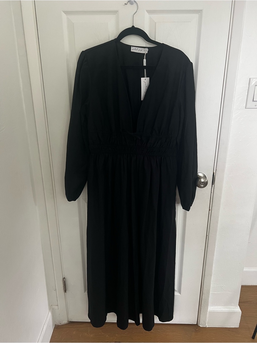 Petal & Pup Black Long Sleeve V-Neck Midi Dress